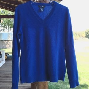 Lord & Taylor cashmere v-neck sweater  cashmere